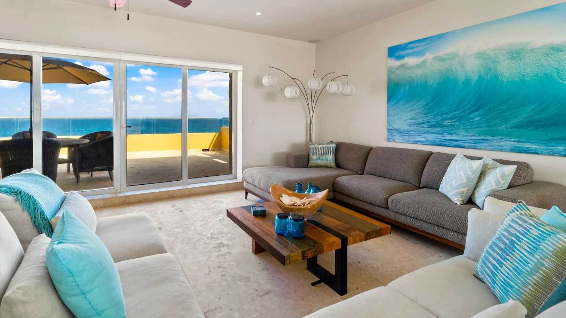 Apartment 360 Views, Waterfront Penthouse, Rooftop Pool Isla Mujeres