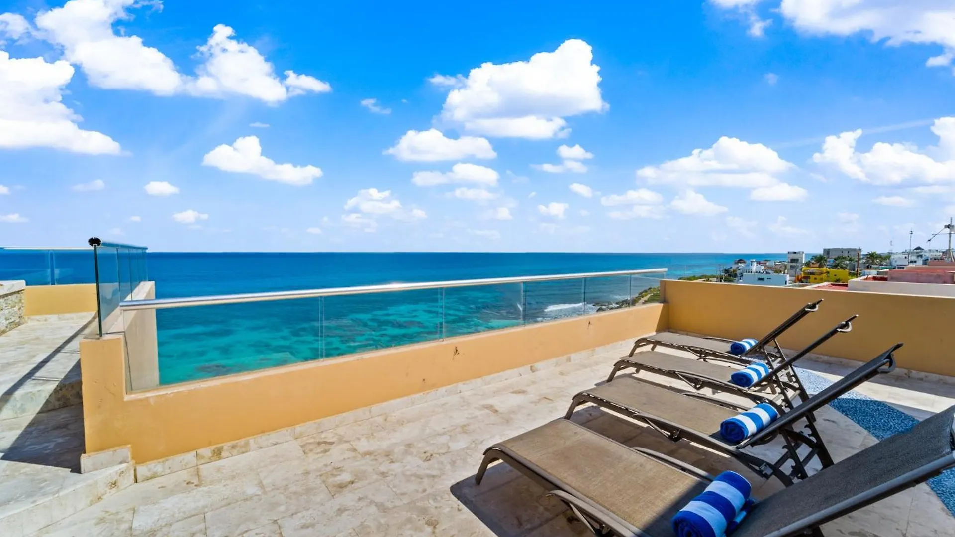 360 Views, Waterfront Penthouse, Rooftop Pool Isla Mujeres 0*,