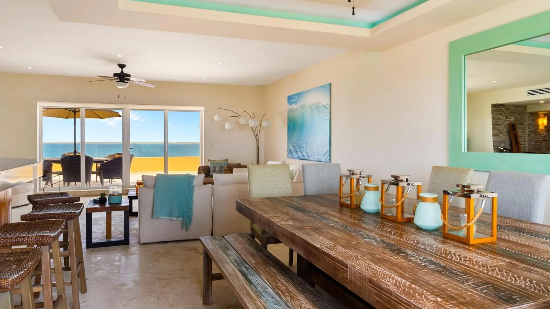 360 Views, Waterfront Penthouse, Rooftop Pool Isla Mujeres