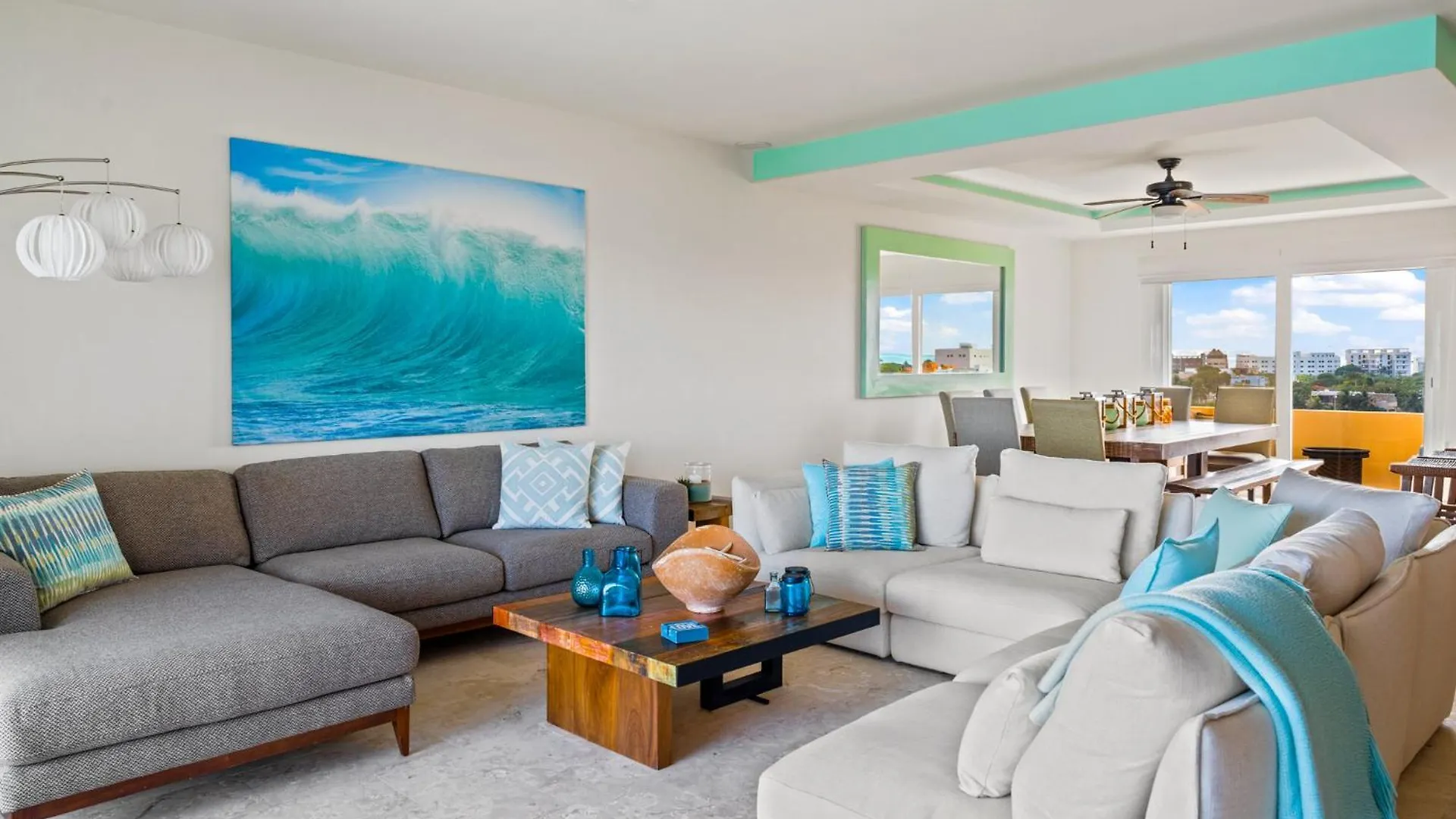 360 Views, Waterfront Penthouse, Rooftop Pool Isla Mujeres